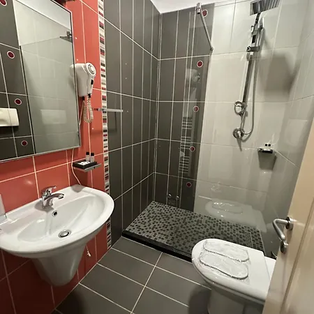 Hotel Residenza Monun Tirana