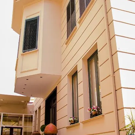 Ξενοδοχείο Monun Boutique 3*